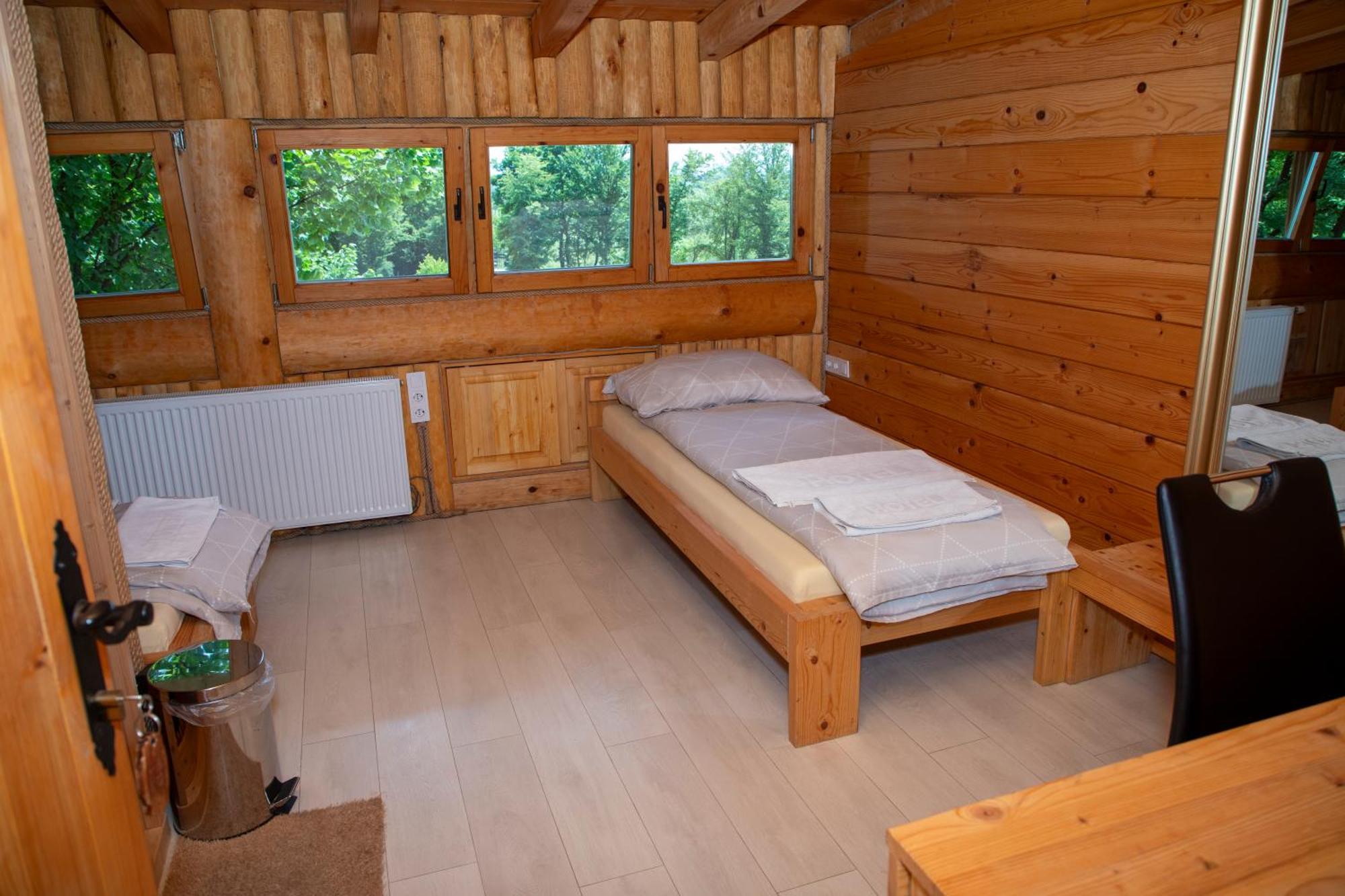 Guest House Mala Prica Zivinice Zewnętrze zdjęcie